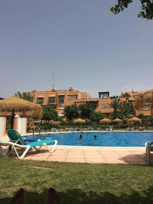 Superbe Appartement Avec Piscine A 800M De La Mer Bahia de Casares Kültér fotó