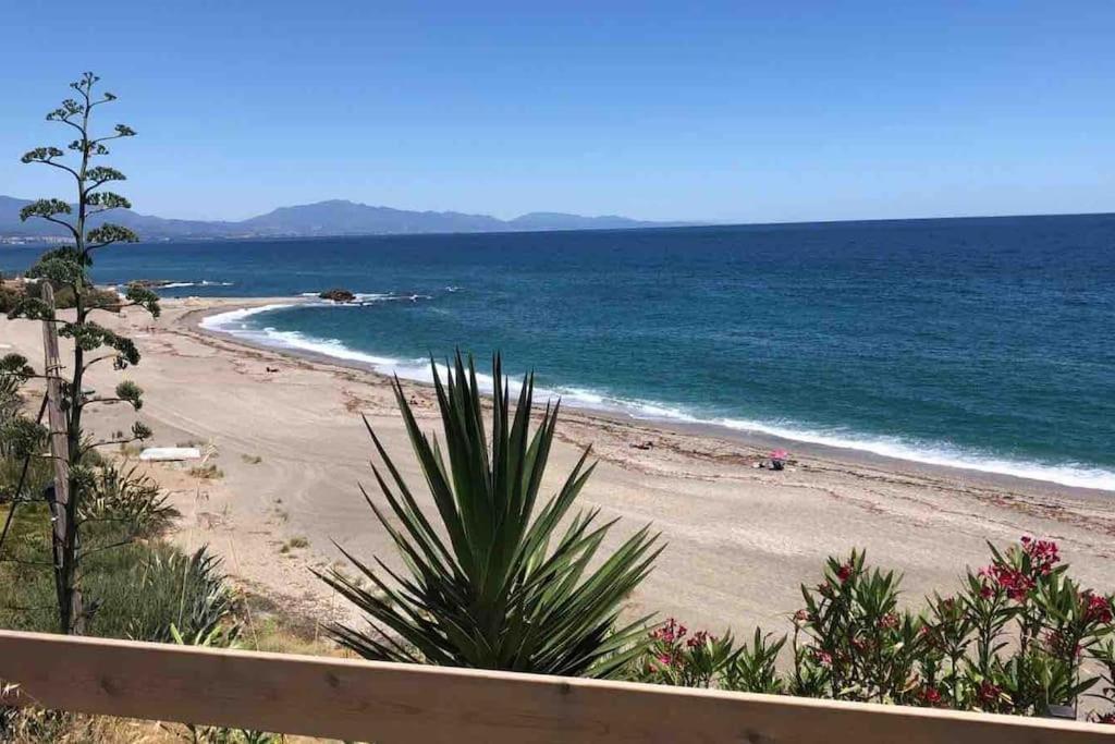 Superbe Appartement Avec Piscine A 800M De La Mer Bahia de Casares Kültér fotó
